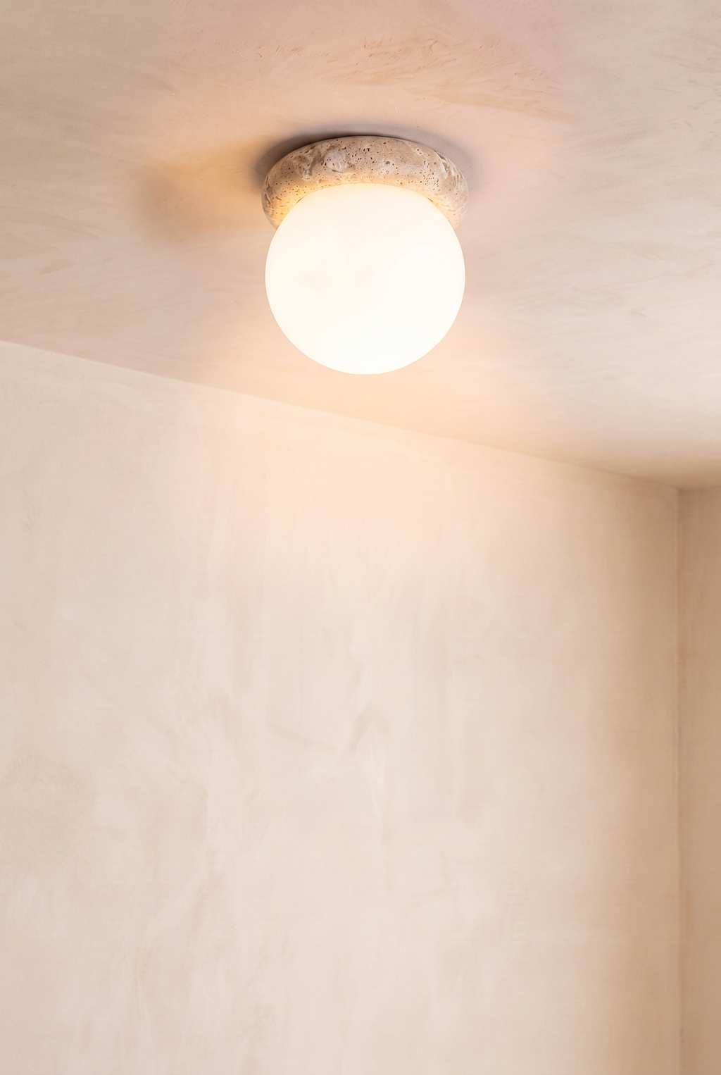Tomi | Ronde Travertine plafondlamp